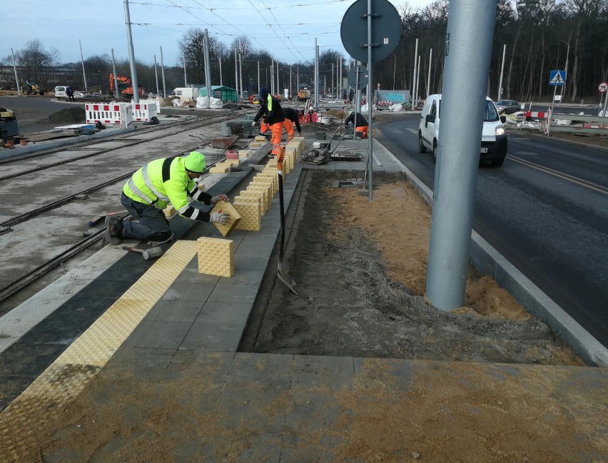 Rondo powstaje na al. Wojska Polskiego, na skrzyżowaniu z...