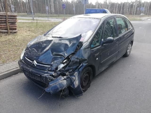 Kierujący citroenem miał ponad 2 promile alkoholu. Na...