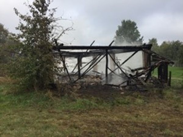 Hałe. Tragiczny pożar stodoły w Podlaskiem. Nie żyje mężczyzna [ZDJĘCIA]
