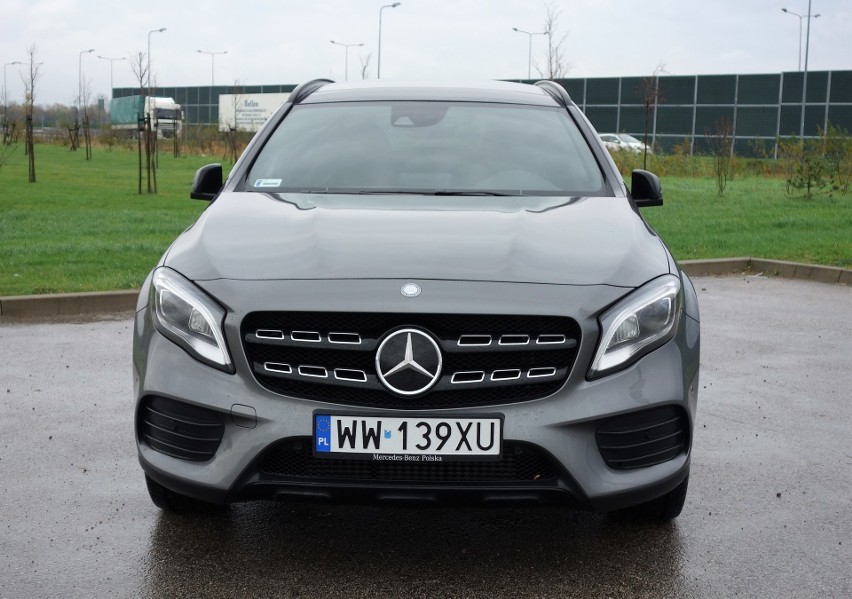 Mercedes GLA 220 4Matic...