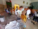 Mieszkańcy kujawsko-pomorskiego głosowali. - To nasz przywilej i obowiązek - mówili