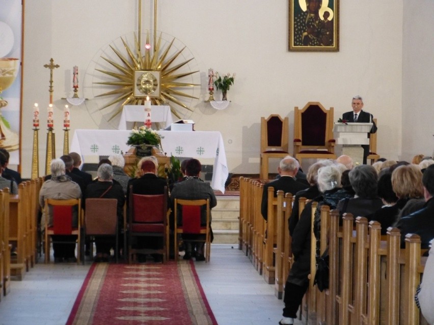 Pogrzeb nauczyciela Mieczysława Szyszki