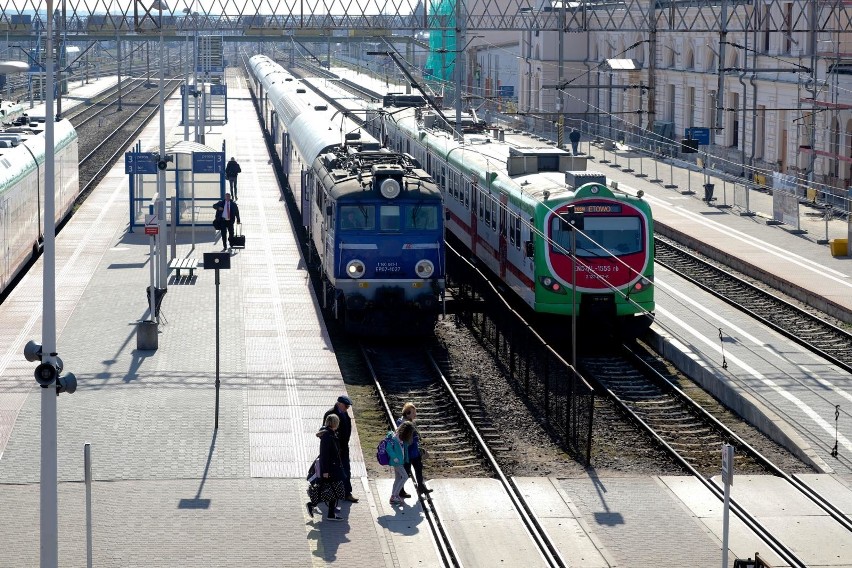 03.04.2019 bialystok  pociag pkp  fot. anatol chomicz /...