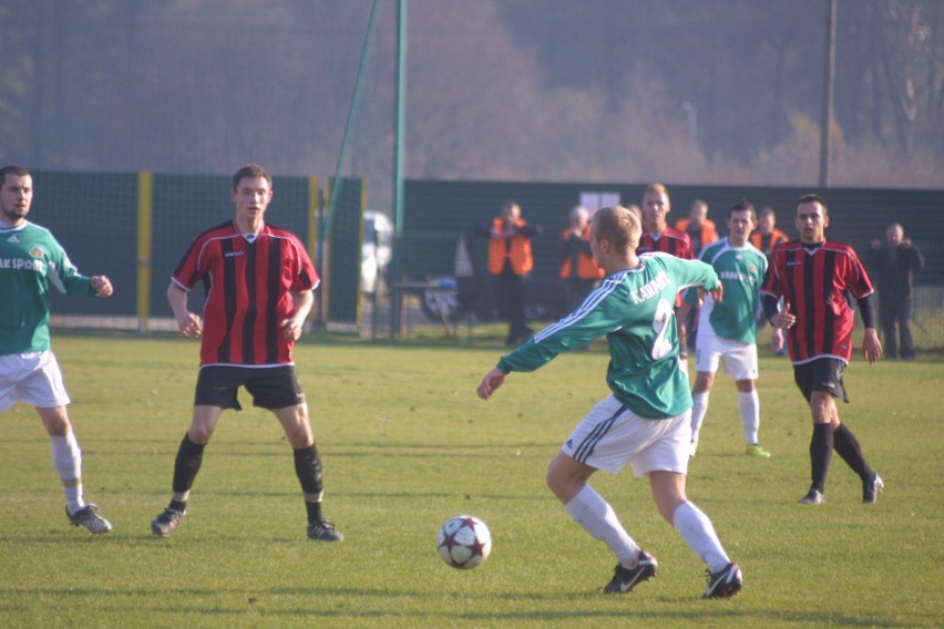 Zieleńczanka Zielonki - Karpaty Siepraw (5.11.2011, IV liga)