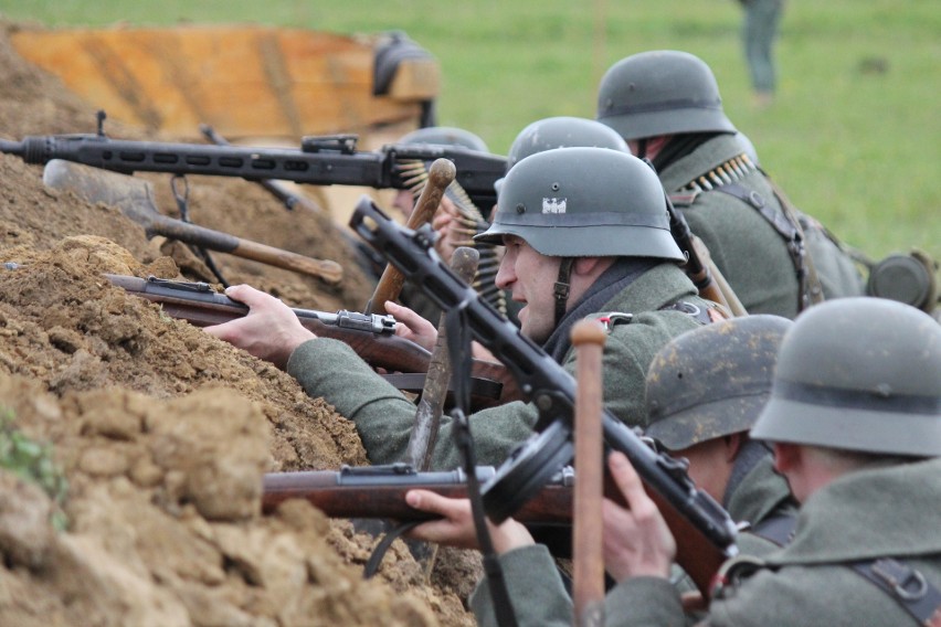 Rekonstrukcja bitwy pod Lenino odbyła się w Duńkowiczkach...