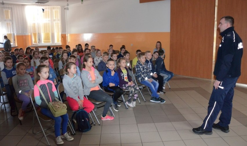Gmina Jastrząb. Uczniowie uczestniczyli w kampanii "Jesteś widoczny, jesteś bezpieczny"