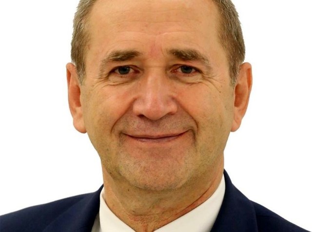 Jacek Bogucki z PiS o godz. 15 miał 5297 głosów.