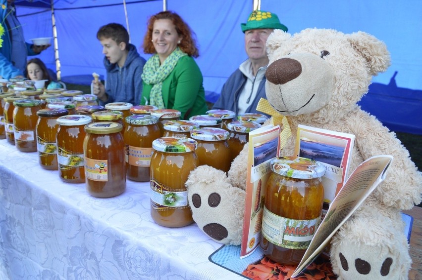 Bieg Świętego Huberta, stragany z dziczyzną to atrakcje Hubertusa Nadsańskiego