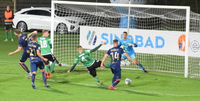 GKS Bełchatów - Resovia 3:0 (2:0).