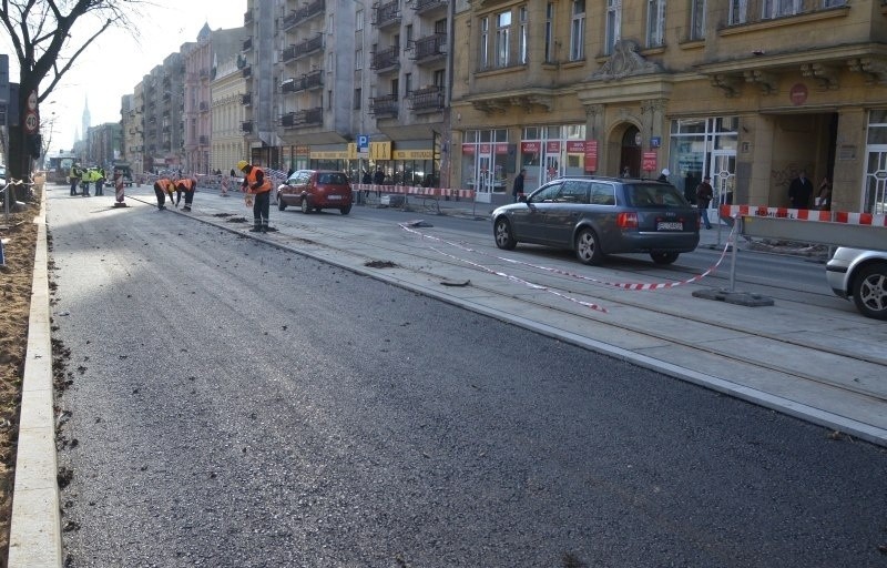 Znów pojedziemy ul. Piotrkowską! Remont na ukończeniu [zdjęcia]