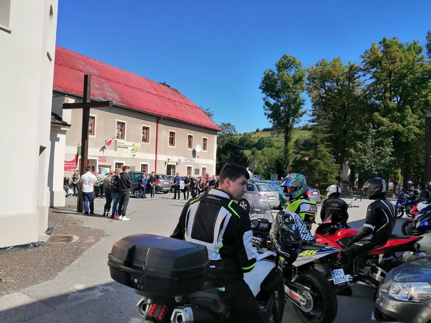 Motocykliści pożegnali swojego kolegę, który zginął w...