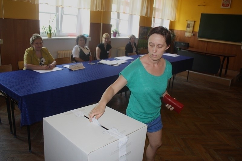 W Zawierciu trwa referendum w sprawie odwołania prezydenta...