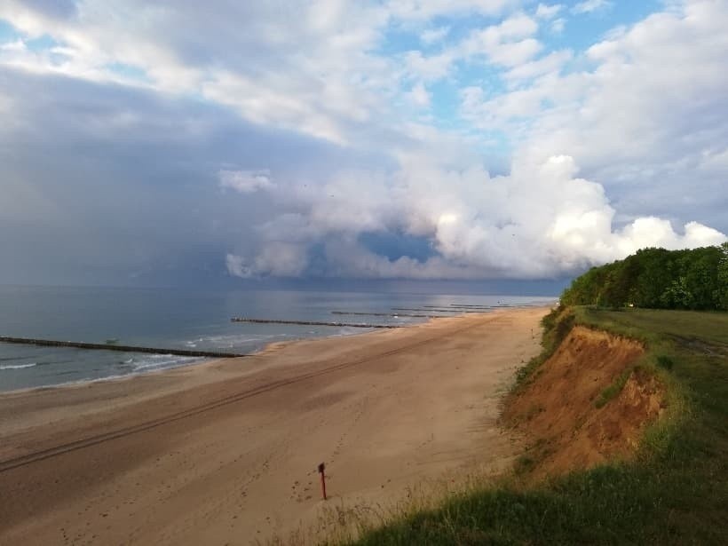 Plaże z regionu w ogólnopolskim rankingu TOP 10 nadmorskich kurortów. Sprawdź które i zobacz ZDJĘCIA