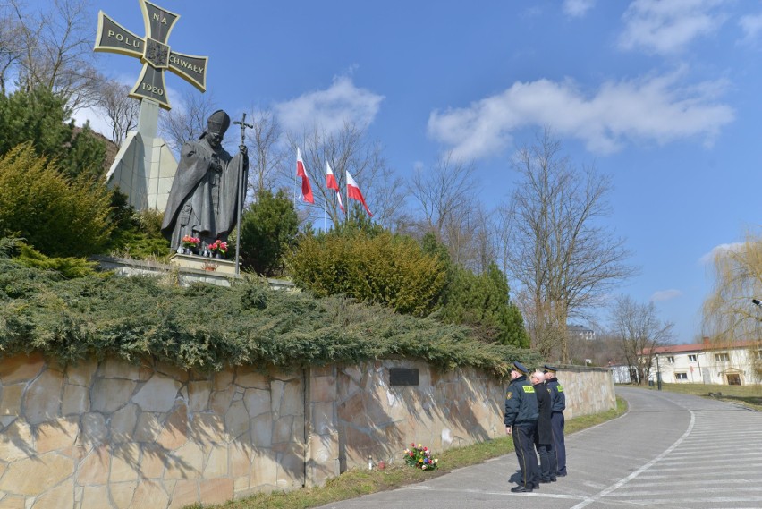 Władze Sandomierza upamiętniły śmierć Jana Pawła II 