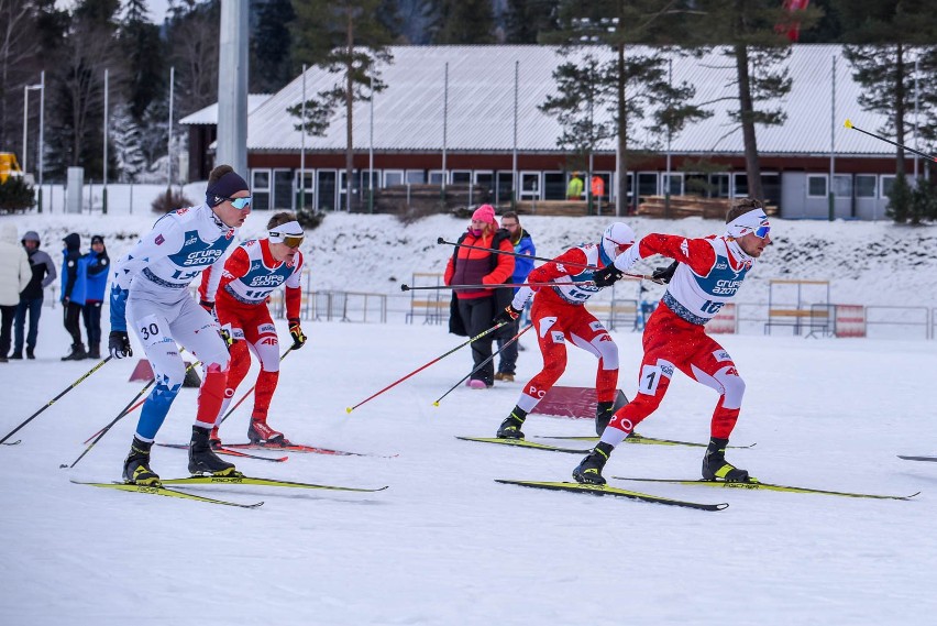 Zakopane. Na trasach COS rozgrywane są Mistrzostwa Polski Seniorów w biegach narciarskich 