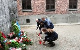 Towarzystwo Opieki nad Oświęcimiem - Pamięć o Auschwitz obchodzi 40-lecie. Za jego działalnością stoi bogaty dorobek. Zdjęcia