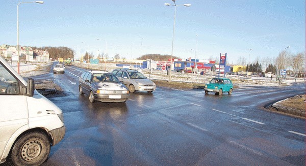 Miasto da m.in. 700 tys. zł na przebudowę niebezpiecznego skrzyżowania koło sklepu Tesco. Dołożą się do tego zarządcy dróg krajowych, powiatowych i wojewódzkich. 