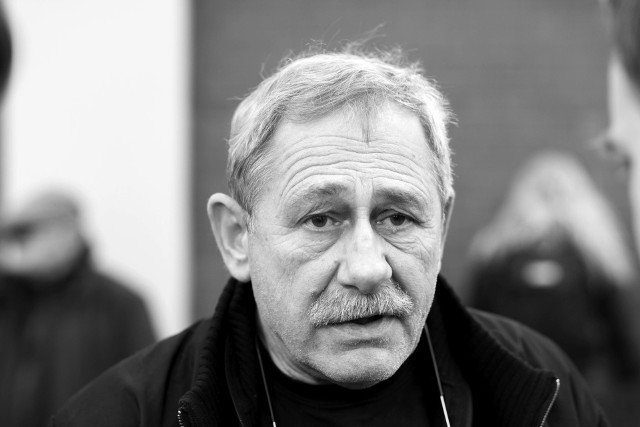 Andrzej Strzelecki w ostatnich latach znany był jako doktor Tadeusz Koziełło-Kozłowski.