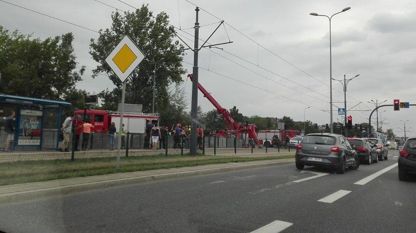 Kraków. Poważny wypadek na ul. Lipskiej [ZDJĘCIA]