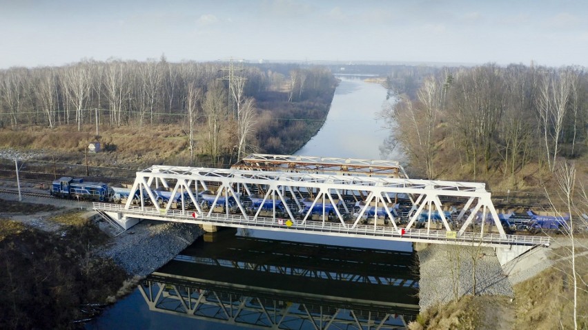 Kończy się przebudowa ważnej linii kolejowej na pograniczu...