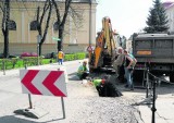 Roboty drogowe w centrum Cieszyna irytują mieszkańców [HARMONOGRAM PRAC]