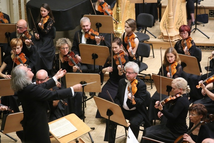 Marek Pijarowski i Orkiestra Filharmonii Poznańskiej