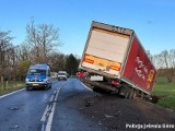 Wypadek na drodze Wrocław - Jelenia Góra. Trasa jest zablokowana