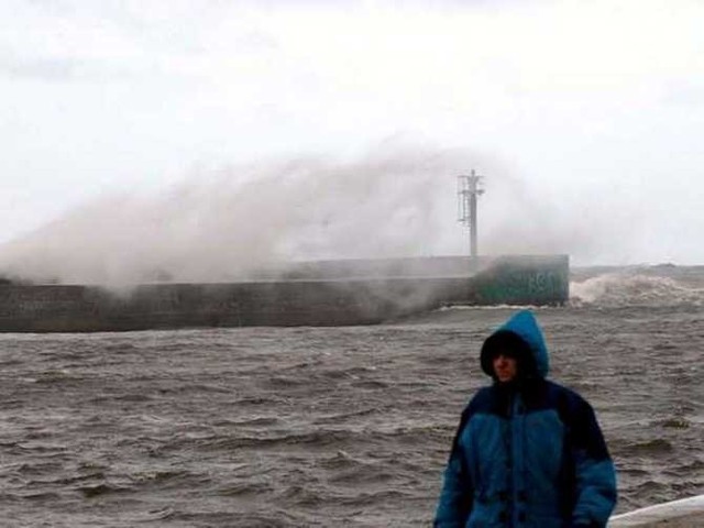 Silny wiatr w województwie pomorskim może zacząć wiać około godz. 15 i potrwać jutro do godziny 9.