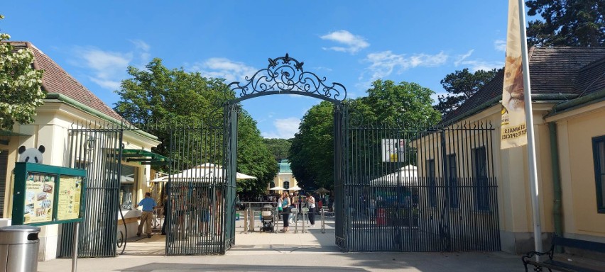 Zoo w Wiedniu, Tiergarten Schönbrunn, jest najstarszym...