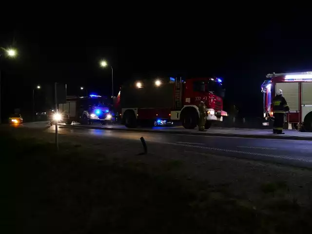 Do poważnego wypadku doszło w niedzielny wieczór na drodze S6 w Karnieszewicach.