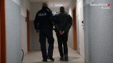 Żarki: Dzielnicowi zatrzymali 42-latka z Limanowej, który był poszukiwany przez dwa sądy