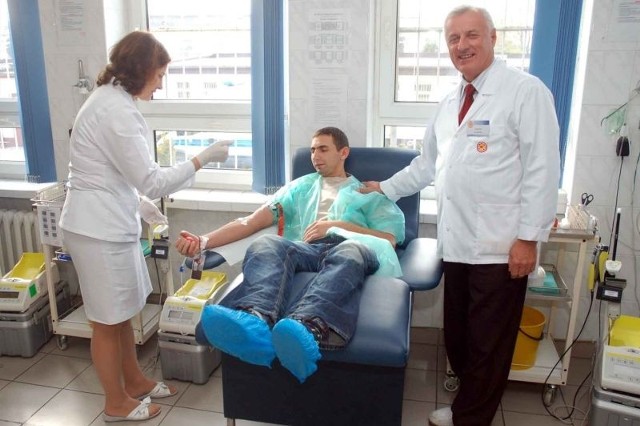 - Zapraszamy krwiodawców do naszego Centrum przy ulicy Limanowskiego 42 - mówi Józef Waniek, dyrektor Regionalnego Centrum Krwiodawstwa i Krwiolecznictwa w Radomiu