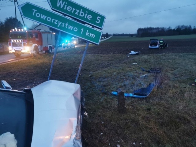 Wypadek na skrzyżowaniu w gminie Pierzchnica. Mimo długiej reanimacji mężczyzna zmarł