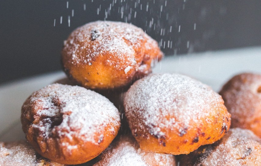 Domowe pączki może nie zawsze idealnie wyglądają, ale za to...