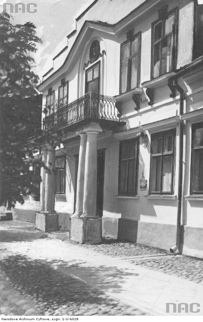 Dom rodzinny Marii z Wasiłowskich Konopnickiej w Suwałkach, 1919 - 1937 r.