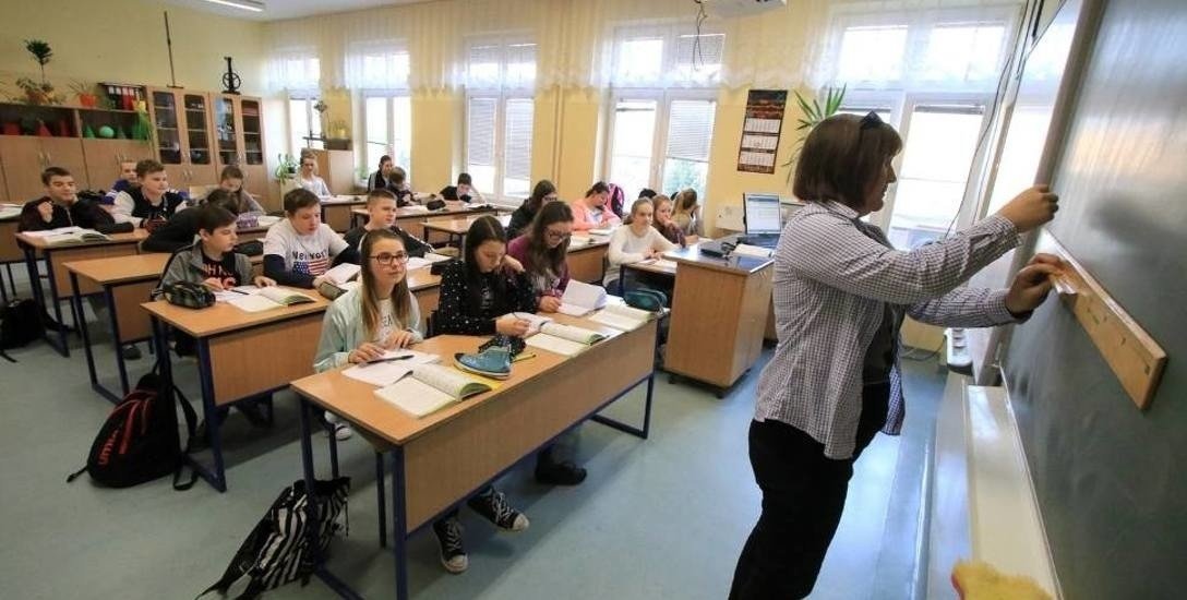 Powrót do szkoły we wrześniu. MEN informuje o najnowszych ustaleniach