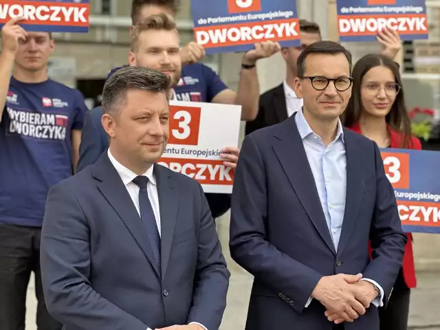 W sobotę (18 maja) pod ratuszem w Opolu odbyła się konferencja prasowa Mateusza Morawieckiego i Michała Dworczyka.