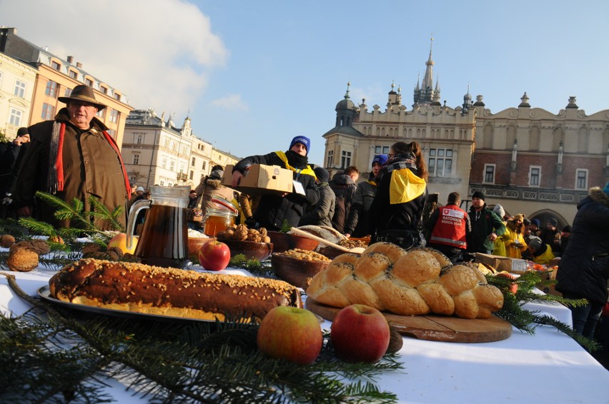 Kraków. Wigilia przyciągnęła tłumy potrzebujących