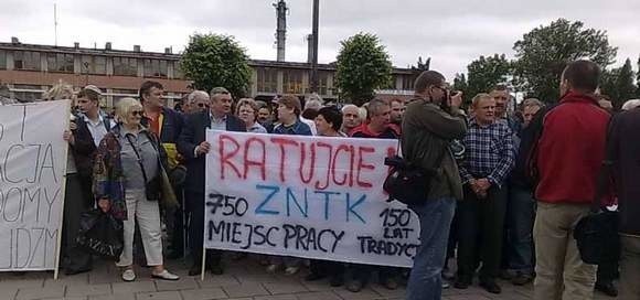 Tak pracownicy bronili ZNTK Łapy. Nie udało się. Sąd ogłosił upadłość zakładu.