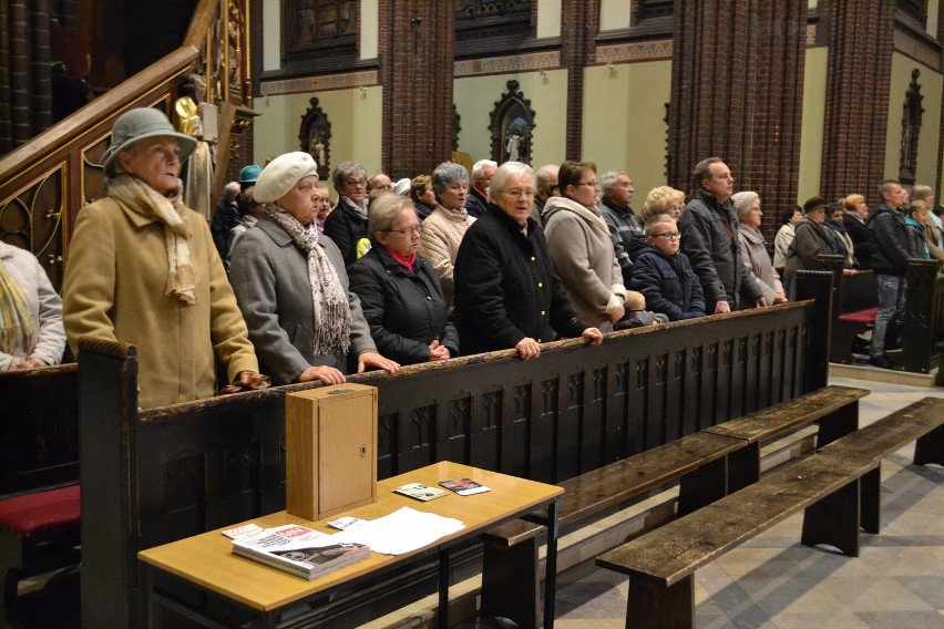 Rybnik: Msza w intencji ofiar zamachów w Paryżu