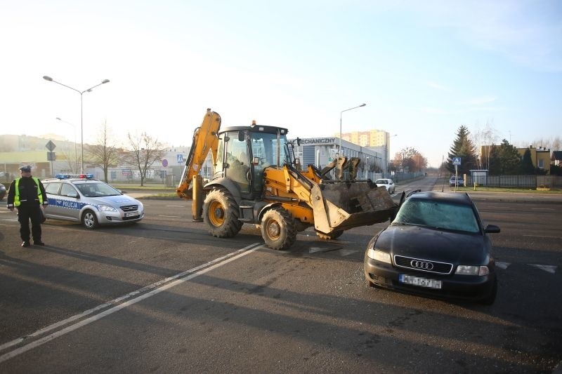 Uszkodzone zostało audi.