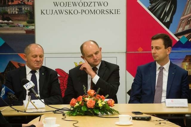 Ministrowie  Marek Sawicki i Władysław Kosiniak-Kamysz  spotkali się we wtorek w Toruniu z marszałkiem  Piotrem Całbeckim