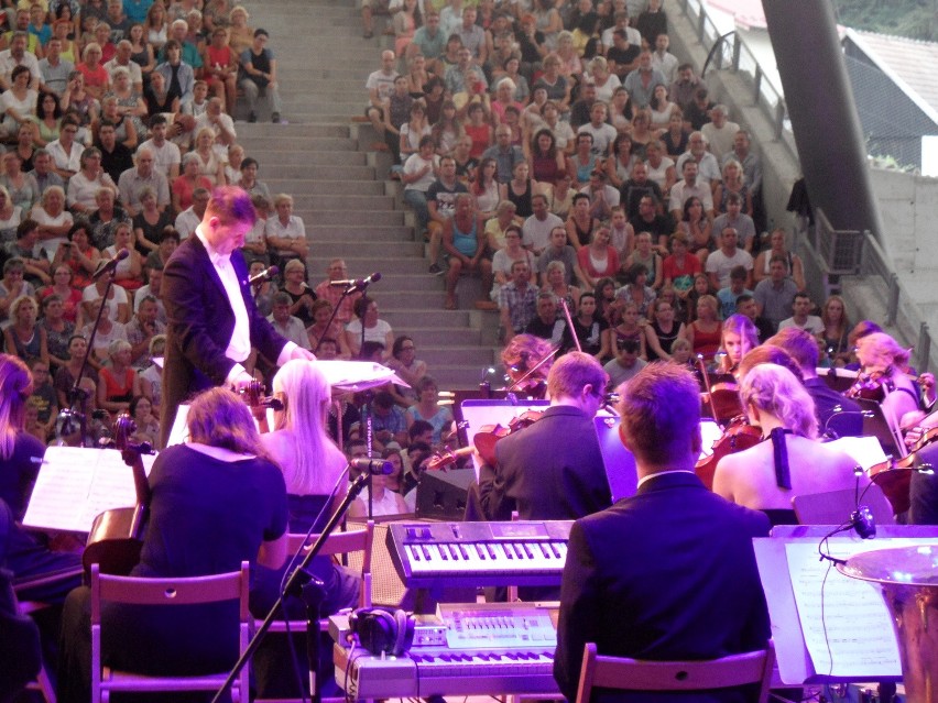 Koncert Muzyki Filmowej w Żywcu. Amfiteatr wypełniony po brzegi [ZDJĘCIA]