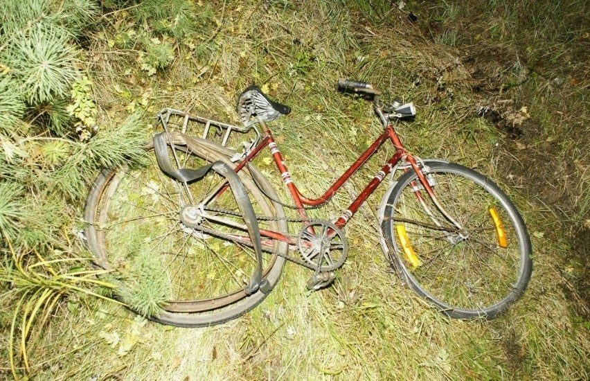 Nowodwory: Wypadek śmiertelny rowerzysty (zdjęcia)