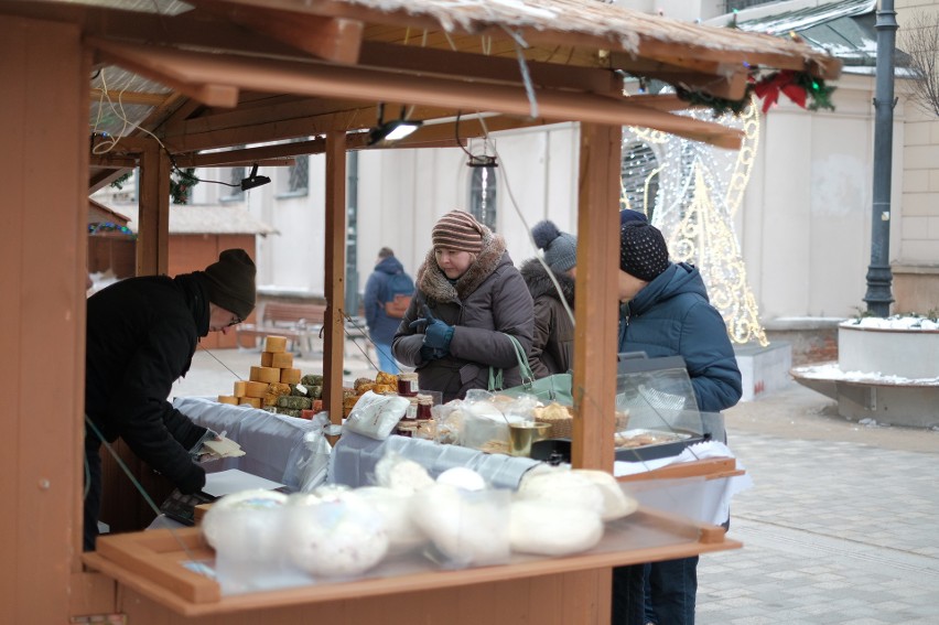 Jarmark Świąteczny w Lublinie. Na stoiskach każdy znajdzie coś dla siebie (ZDJĘCIA)