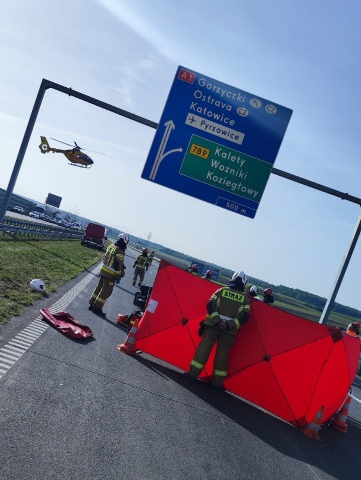 Śmiertelny wypadek na autostradzie A1 w okolicach Woźnik....
