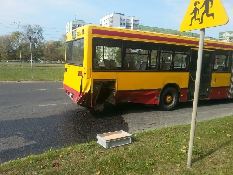 Wypadek na Rondzie Sybiraków. Jedna osoba ranna [zdjęcia]