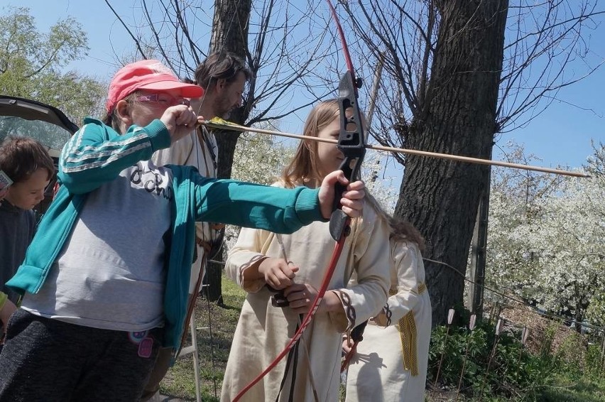 Wspaniała słoneczna i ciepła pogoda sprawiła, że duża...