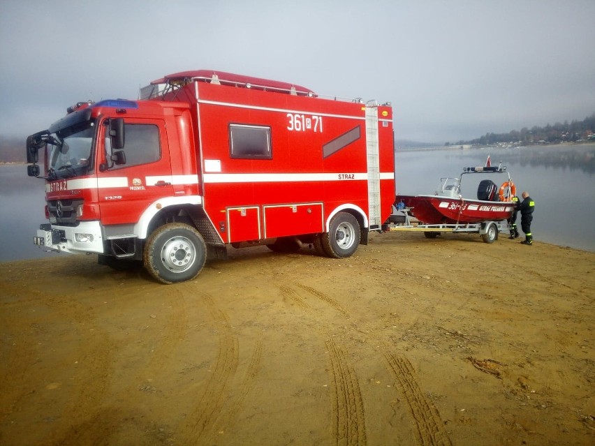 Strażacy nurkowie z Przemyśla przy pomocy sonaru sprawdzali...