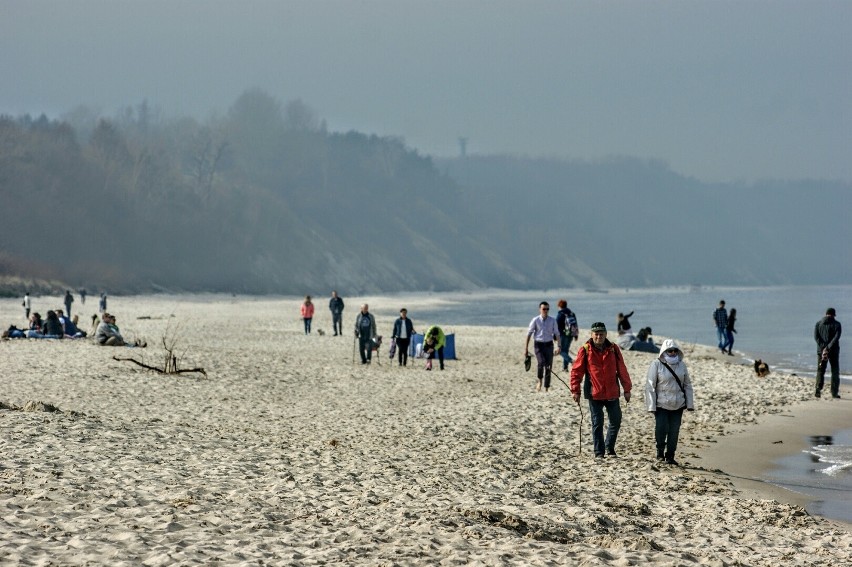 Foto powiat pucki: wiosenny parawaning na plaży we...